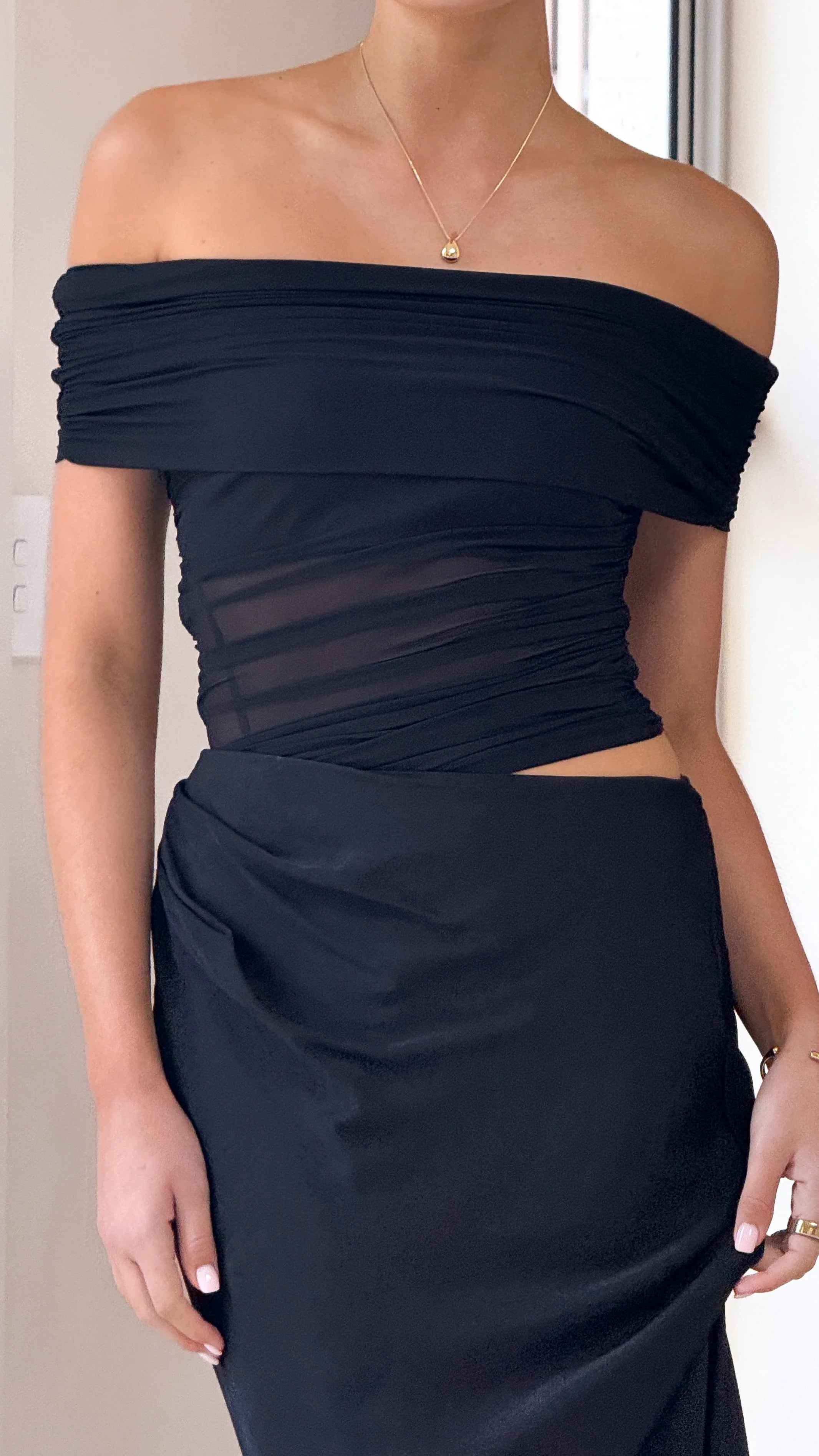 Daena Off Shoulder Maxi Dress - Black