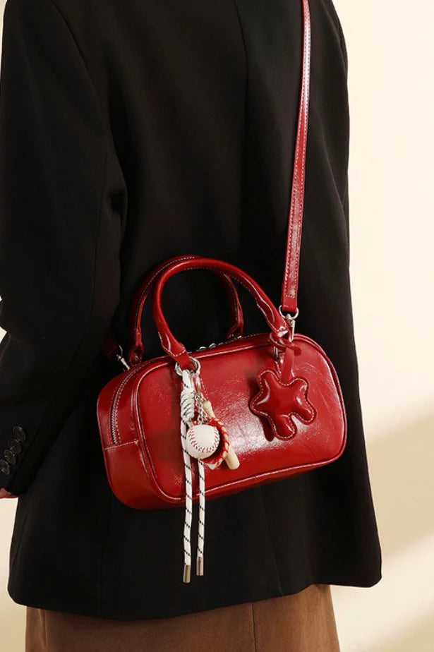 Red Charm Minimalist Retro Handbag Sleek Commuter Bag
