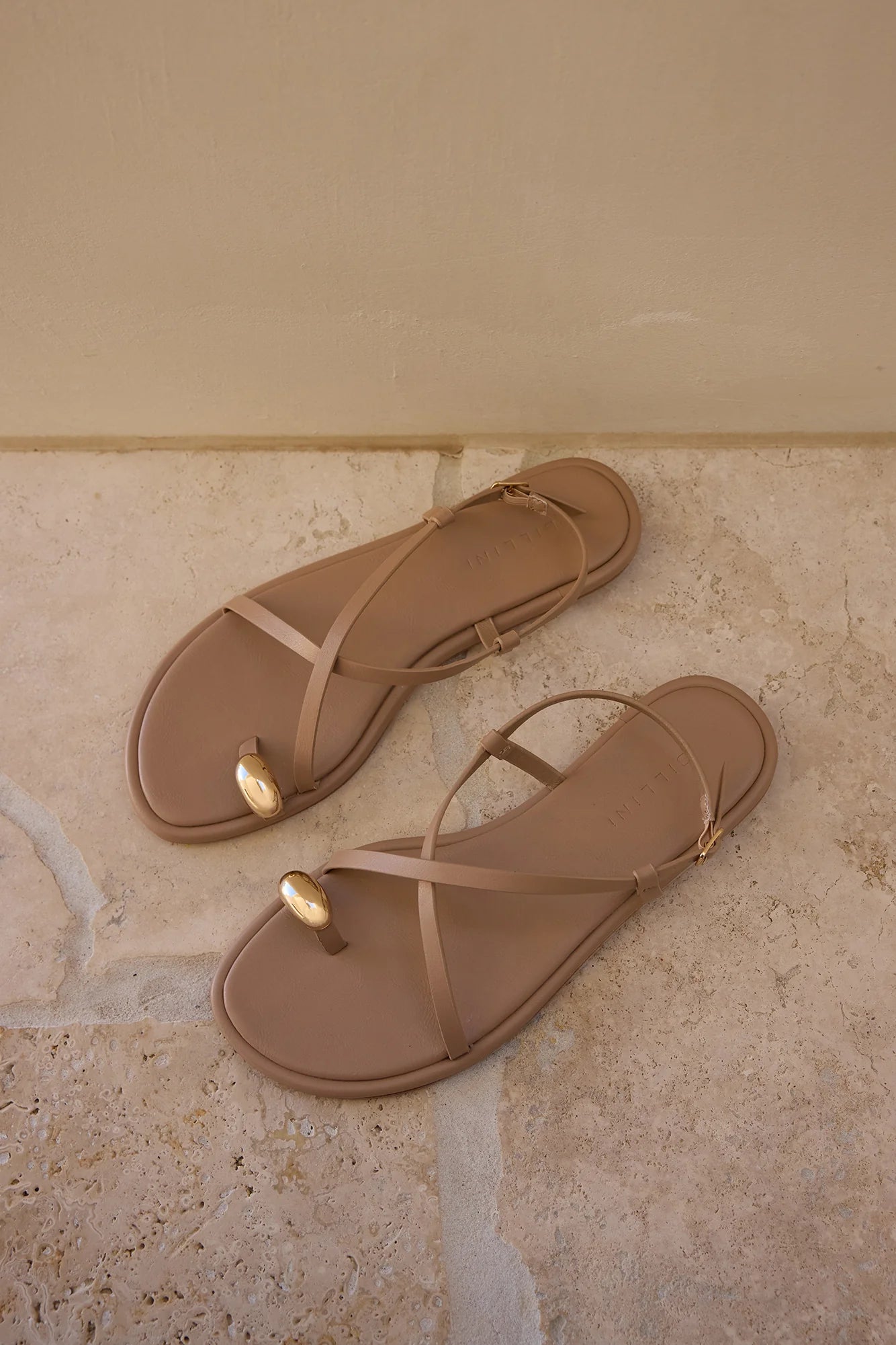 Chandra Sandal Light Cashew