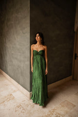 Elegant Strapless Pleated Maxi Dress – Emerald Green